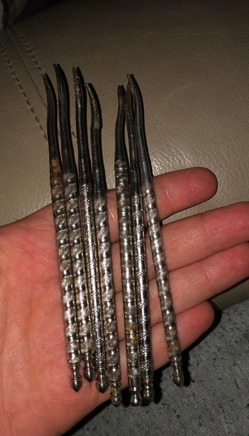 My Friend’s Grandparents Passed, and He Grabbed These but Has No Idea What They Are” – Unveiling the Mystery of Vintage Nut Pickers and Their Mid-Century Heritage
